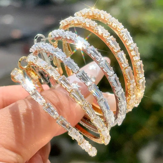 💎💃 Női csillogó cirkónia karika fülbevaló ✨